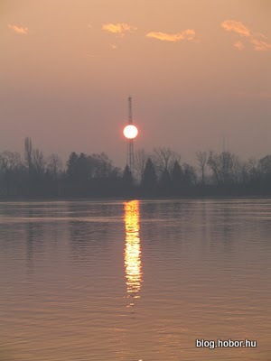 Sunset on the Danube (Duna), DUNAKESZI, Hungary